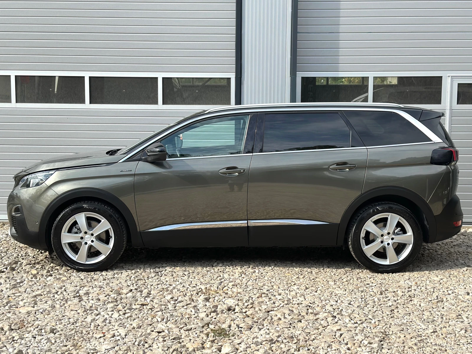 Peugeot 5008 2.0HDI GT-line FULL LED ПАНОРАМА 7 места ТОП - изображение 4