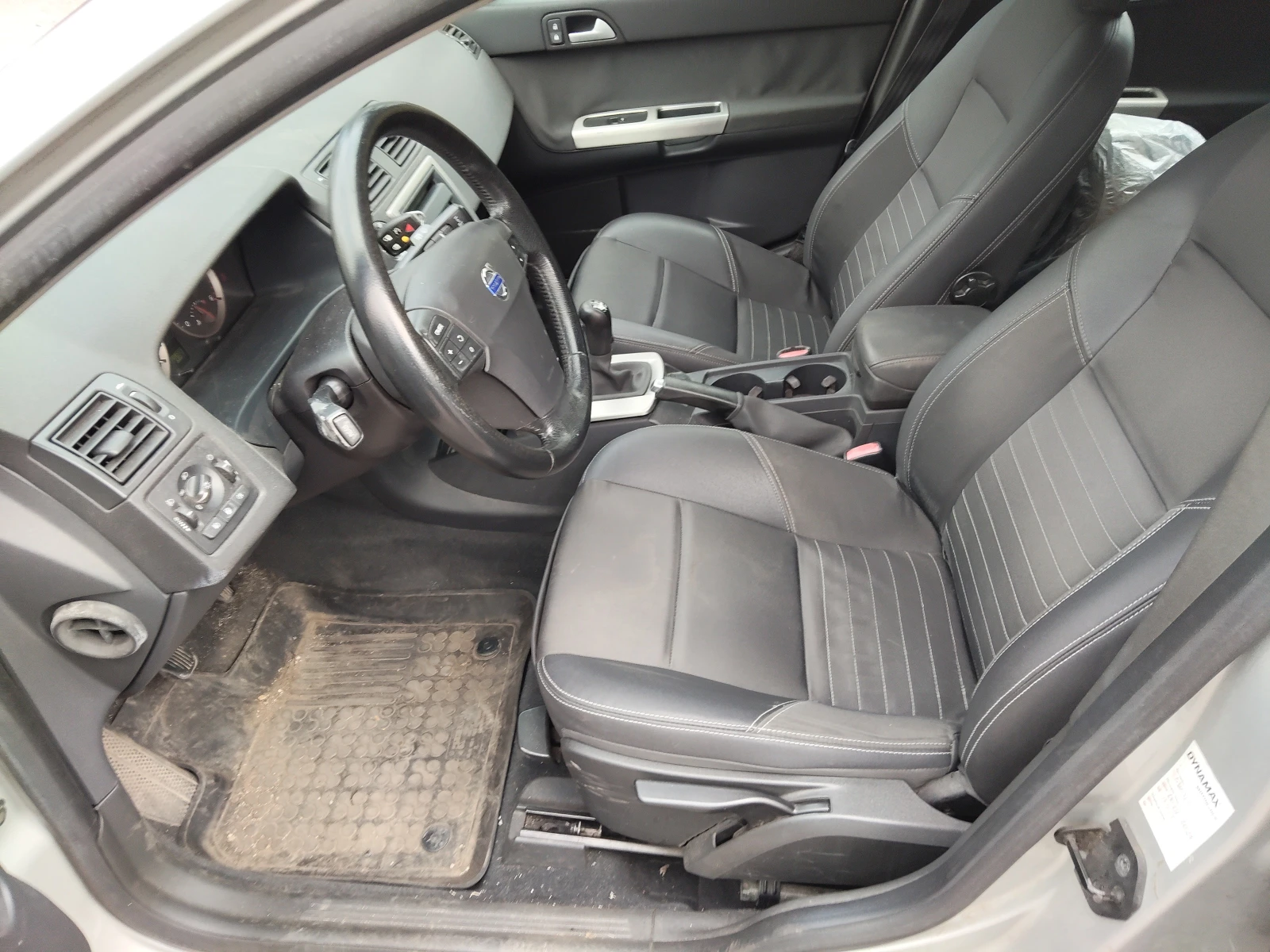 Volvo V50 2, 0d 136ps - РЕГИСТРИРАНА - ВСИЧКО ПЛАТЕНО - изображение 7
