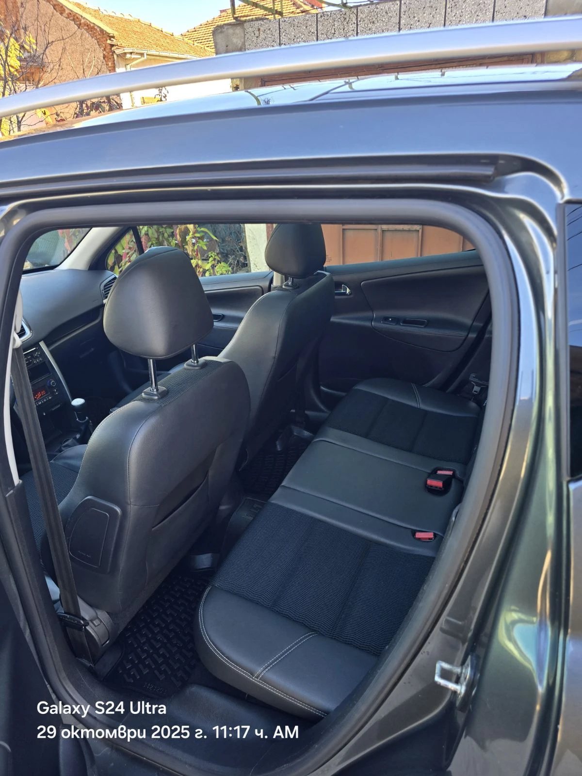 Peugeot 207 SW - изображение 7