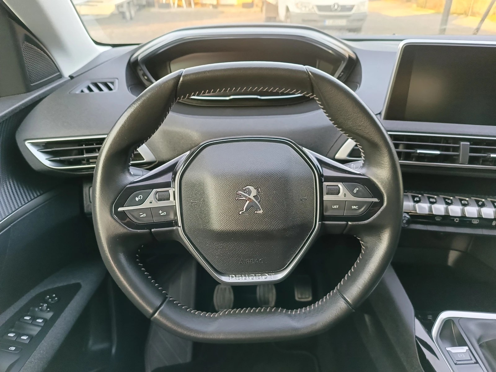 Peugeot 3008 1.2vti Facelift - изображение 8