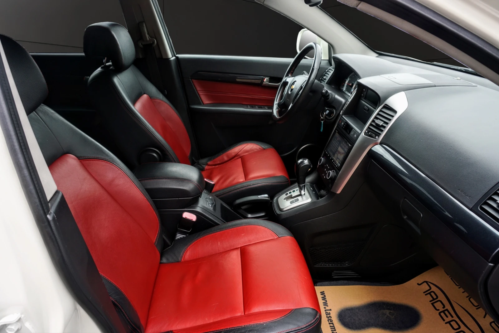 Chevrolet Captiva 2.0 VCDI SPORT, снимка 14 - Автомобили и джипове - 53446783