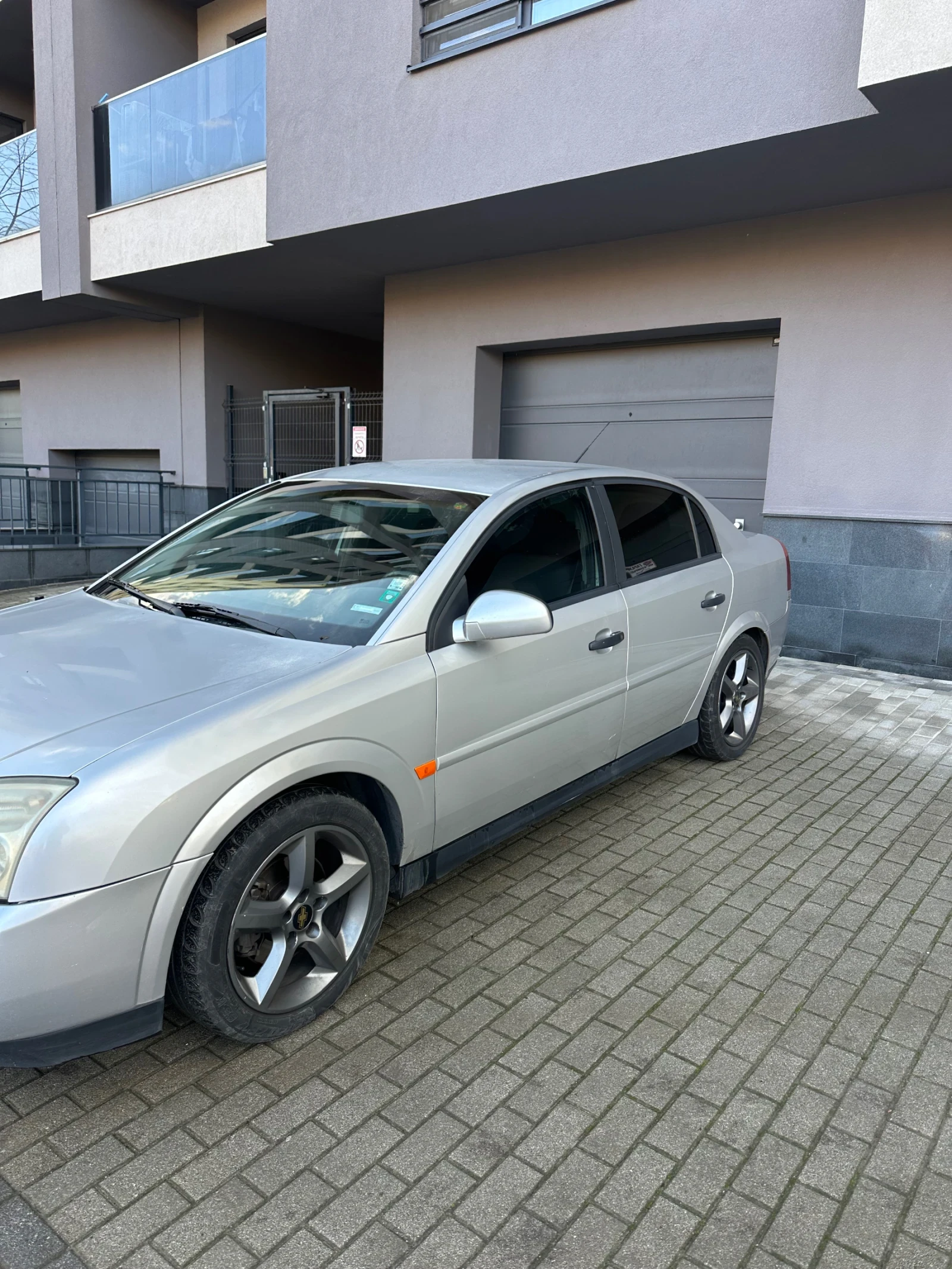Opel Vectra 1.8 ГАЗ/бензин, снимка 2 - Автомобили и джипове - 54189737