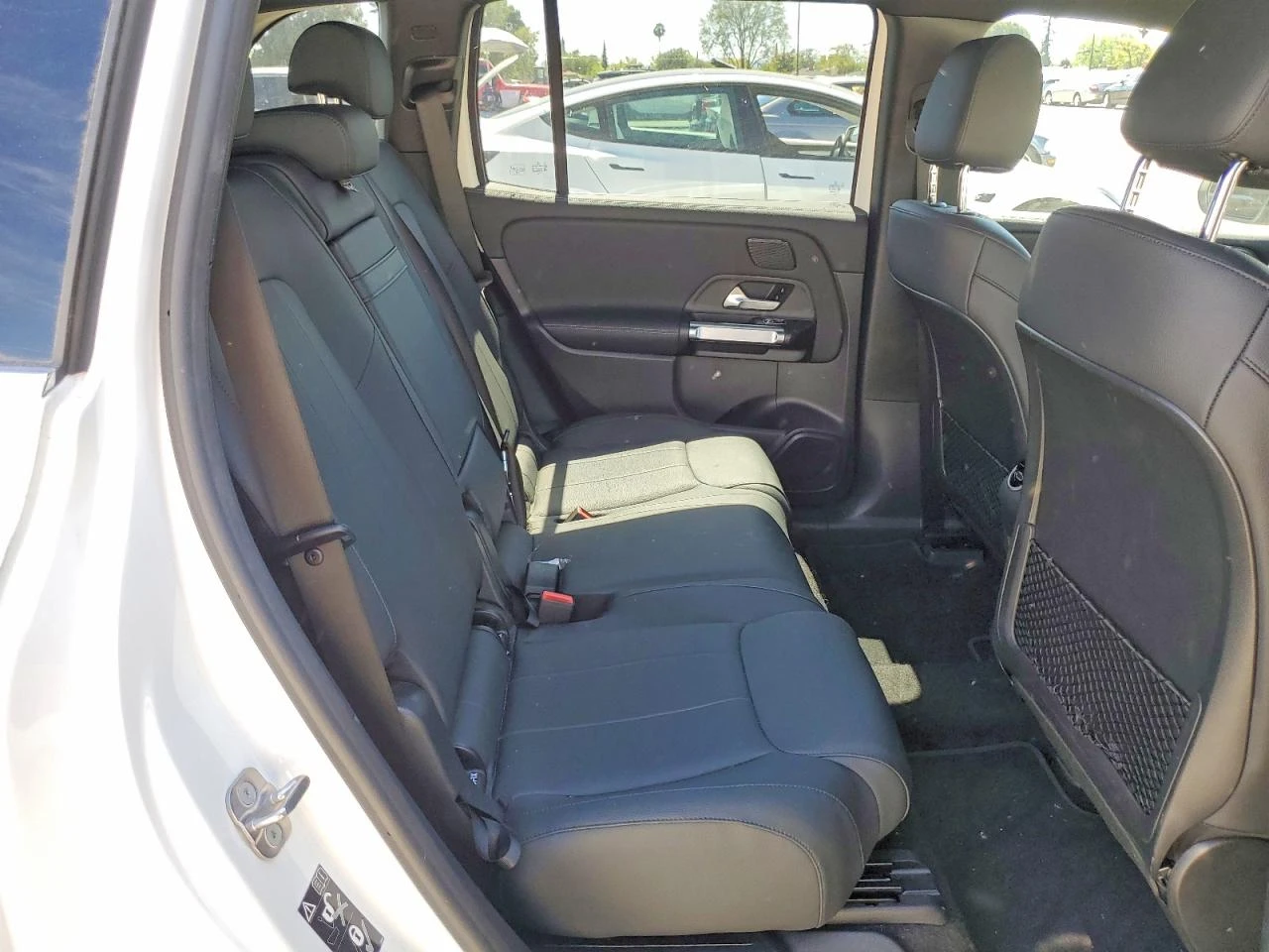 Mercedes-Benz EQB 250+ , снимка 11 - Автомобили и джипове - 54273333