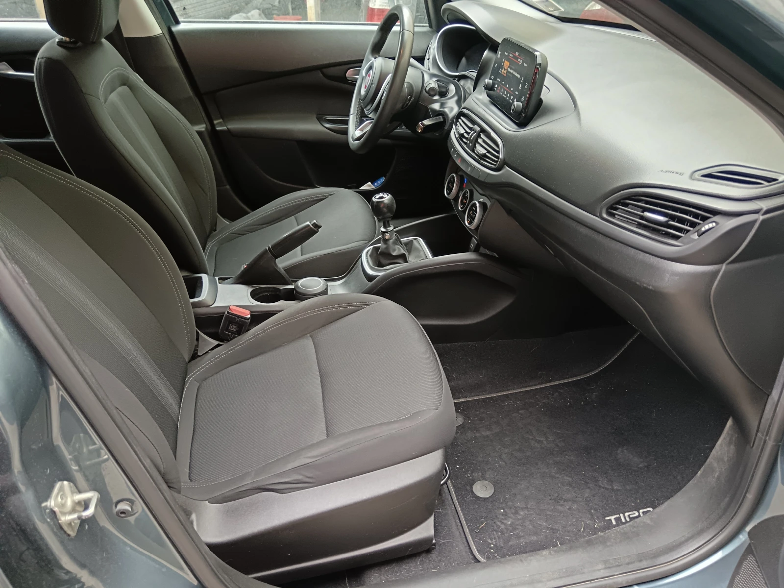 Fiat Tipo 1.6multijet2, снимка 10 - Автомобили и джипове - 54456508