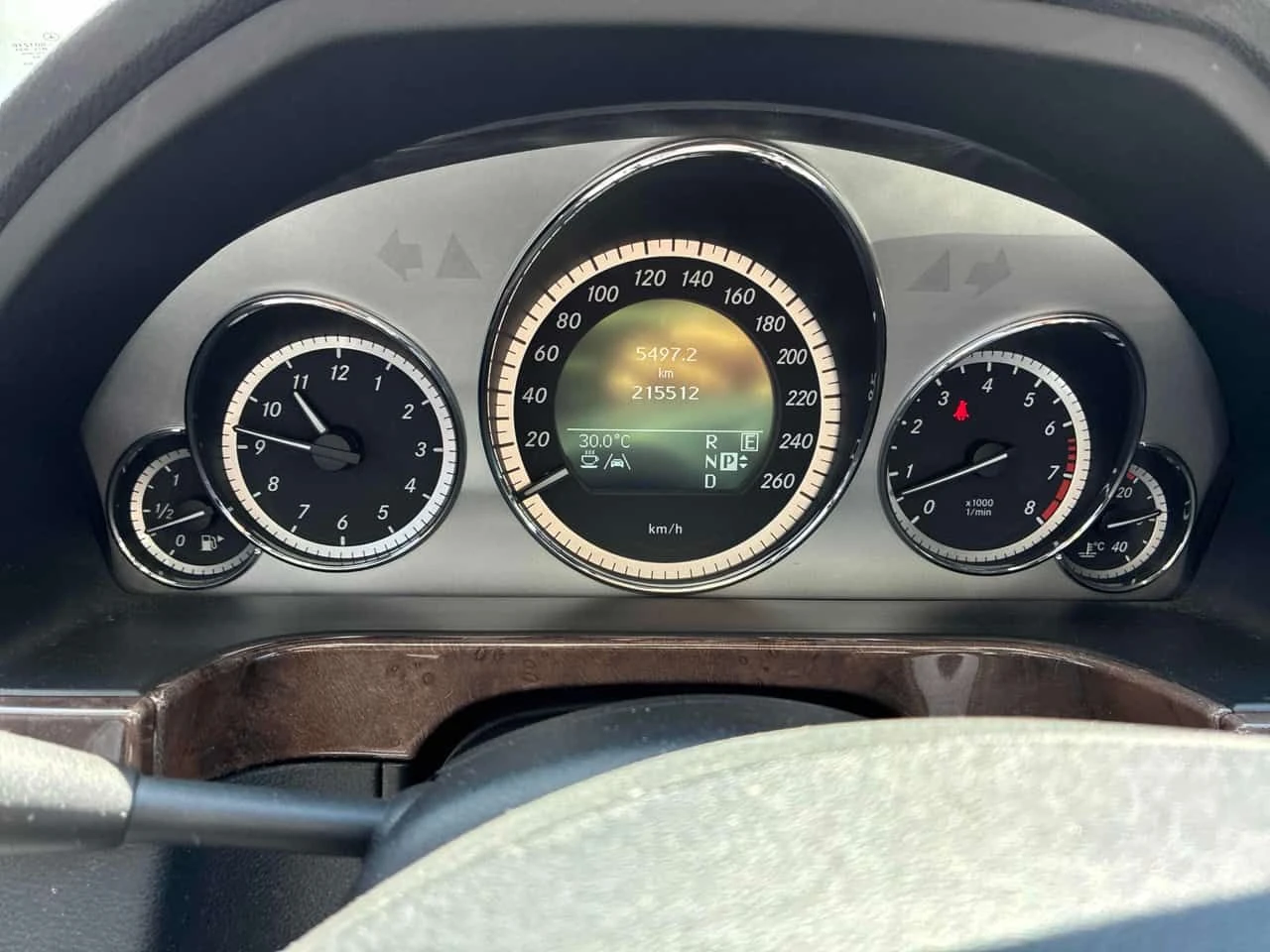 Mercedes-Benz E 350 АМГ ПАКЕТ/КОЖА/ПОДГРЕВ/ПАМЕТ/CARFAX/ФИНАНСИРАНЕ, снимка 7 - Автомобили и джипове - 54703094