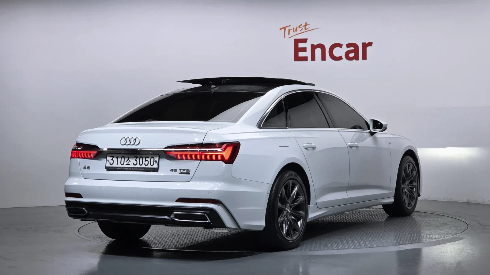 Audi A6 45 TFSI Premium Cam360* Disi* обдухване* , снимка 2 - Автомобили и джипове - 54723424