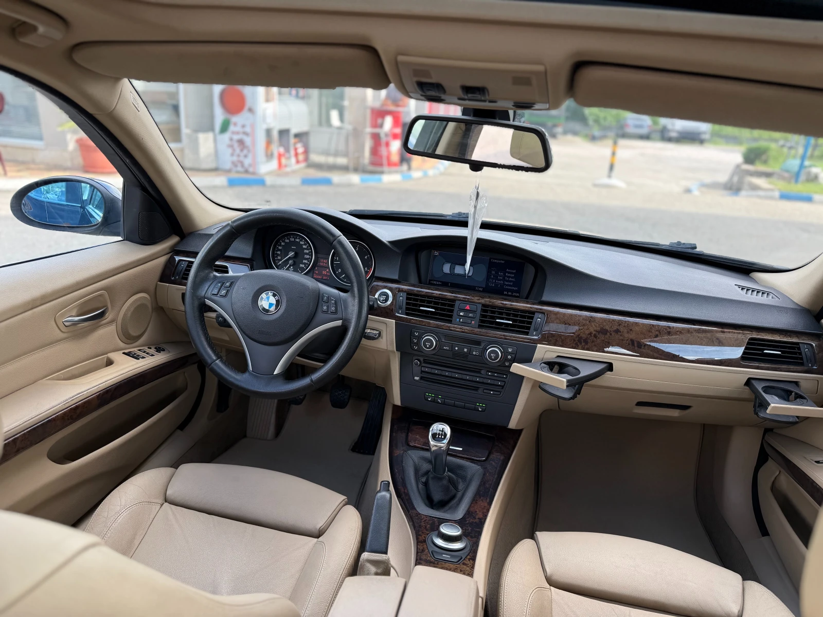 BMW 325 Recaro/Hi-Fi/Подгрев, снимка 13 - Автомобили и джипове - 54781597