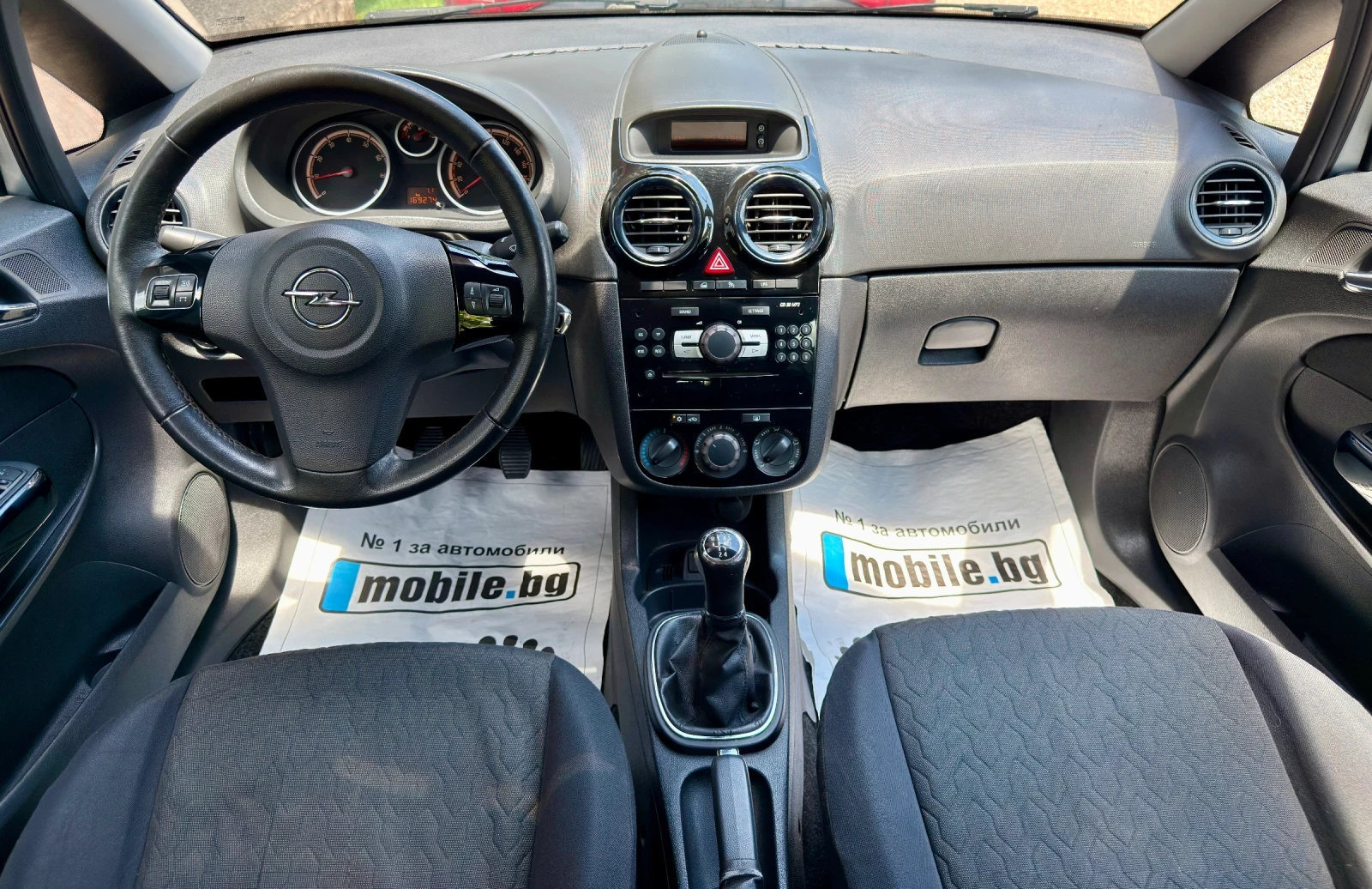 Opel Corsa 1.2I* LPG* EURO 5* FACELIFT* ITALIA* , снимка 9 - Автомобили и джипове - 55011489