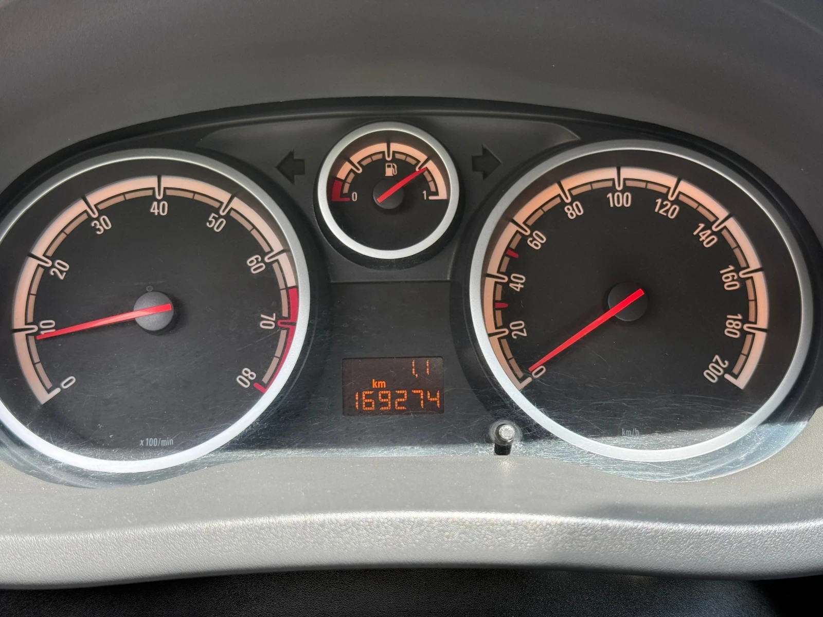 Opel Corsa 1.2I* LPG* EURO 5* FACELIFT* ITALIA* , снимка 13 - Автомобили и джипове - 55011489