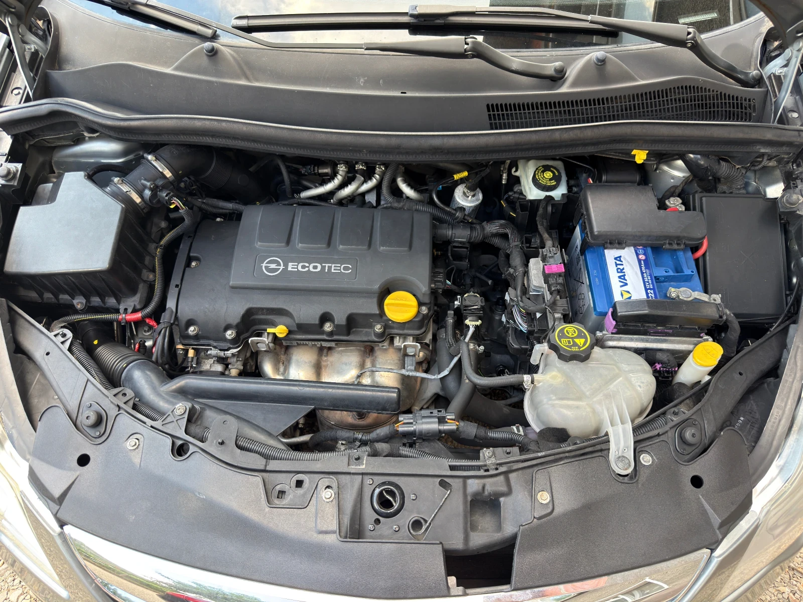 Opel Corsa 1.2I* LPG* EURO 5* FACELIFT* ITALIA* , снимка 15 - Автомобили и джипове - 55011489