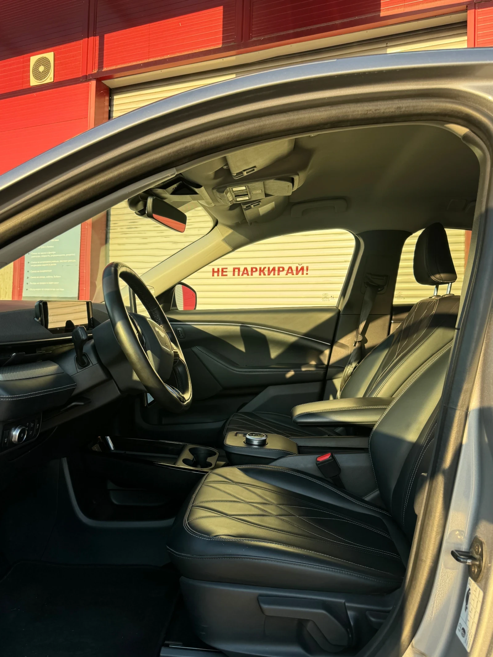 Ford Mustang Mach-E 99kWn 294 к.с , снимка 10 - Автомобили и джипове - 55109930