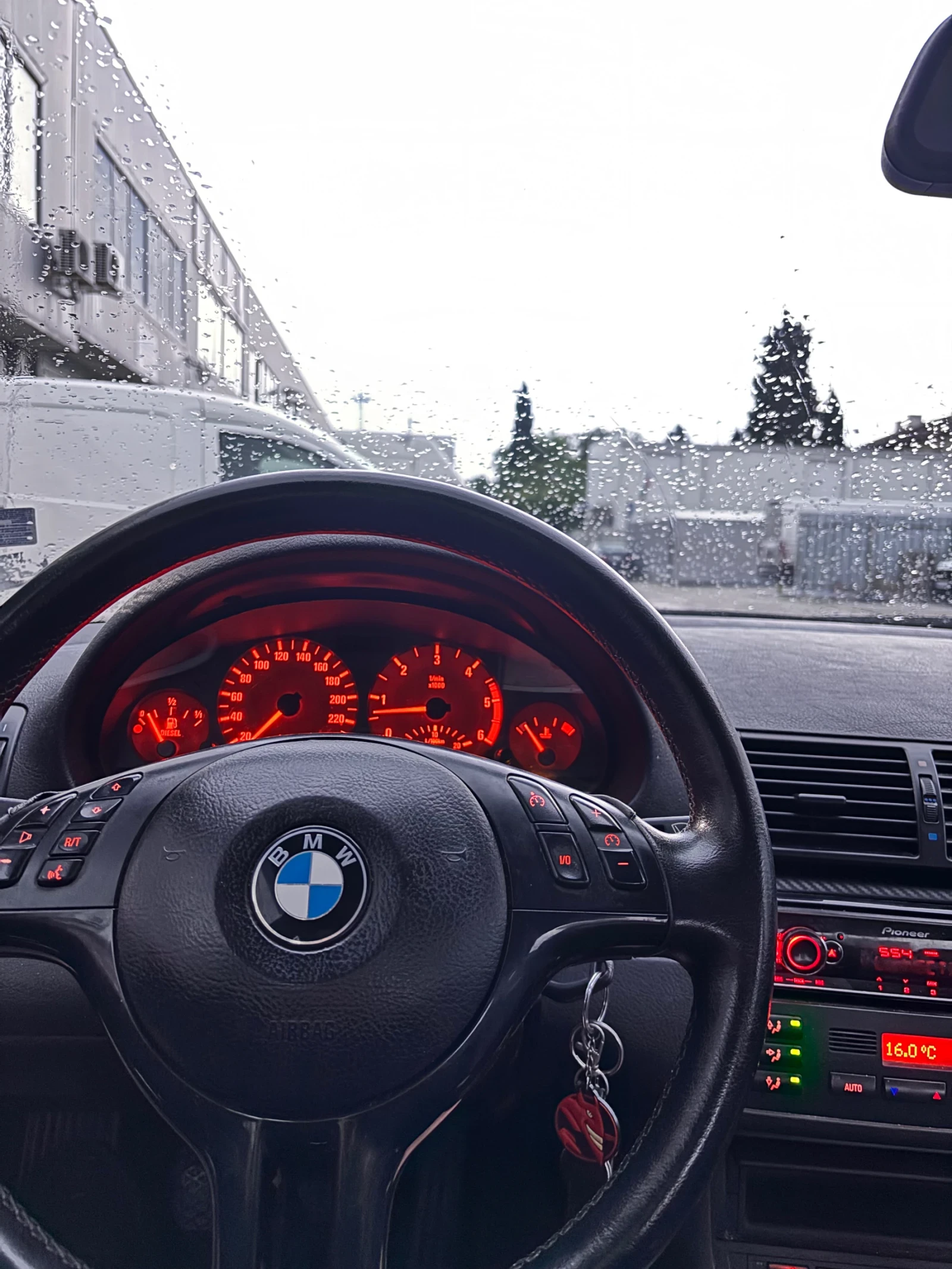 BMW 330 330 d, снимка 5 - Автомобили и джипове - 55160998