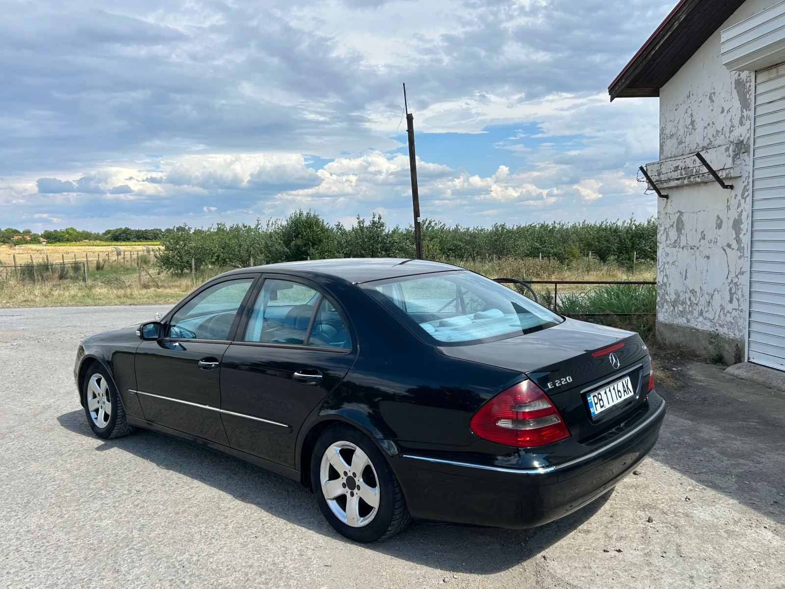 Mercedes-Benz E 220 2.2 CDI, снимка 6 - Автомобили и джипове - 55326981