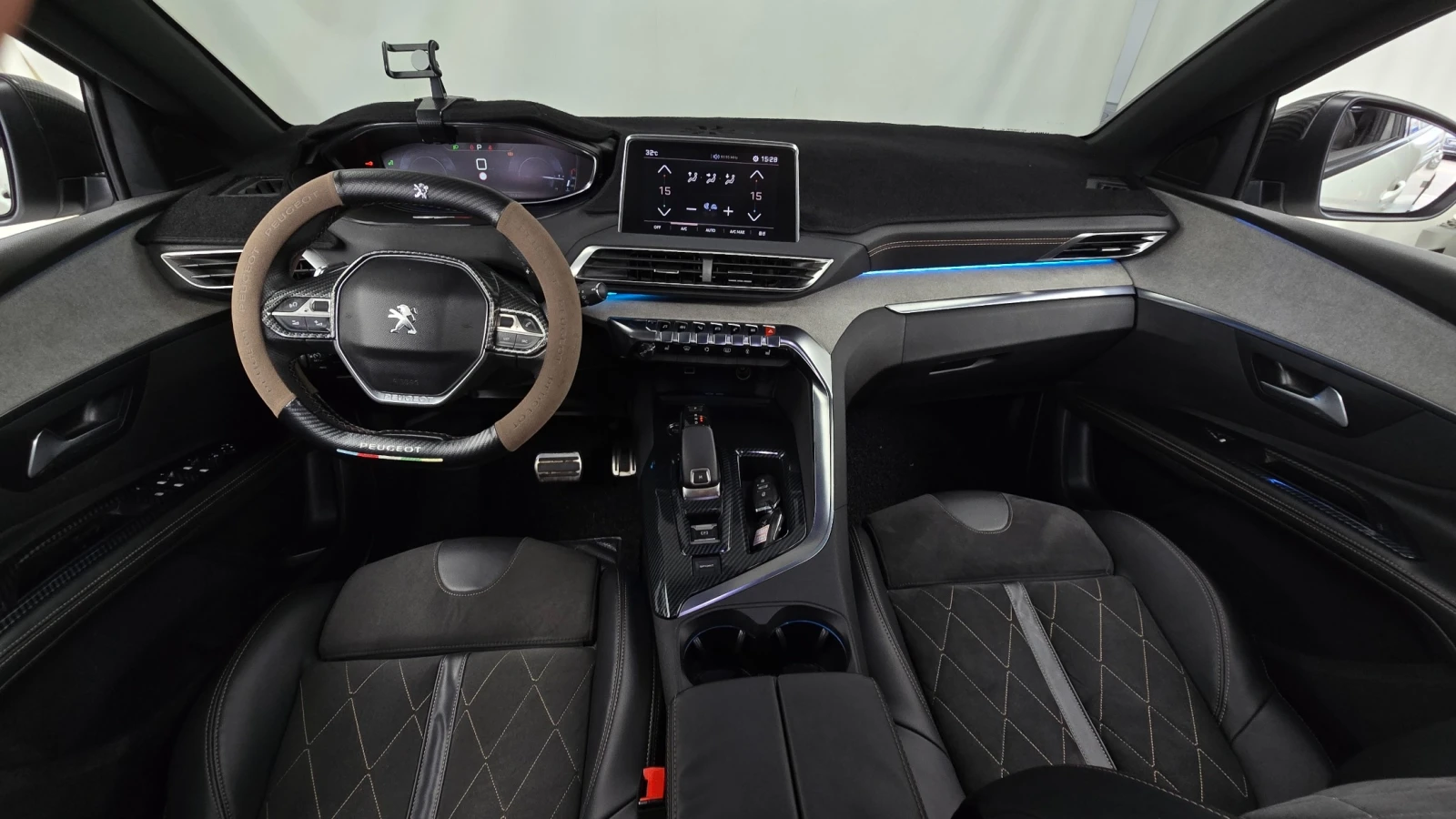 Peugeot 5008 2.0 BlueHDi GT | ACC | Memory | Panorama, снимка 6 - Автомобили и джипове - 55369183