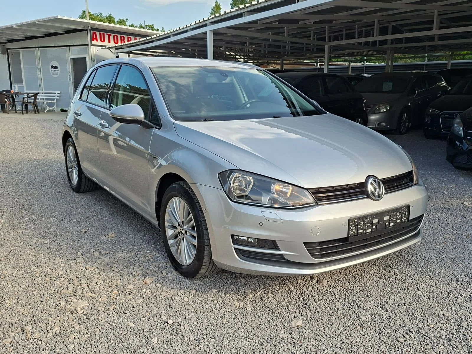 VW Golf AUTOMATIC SEDAN