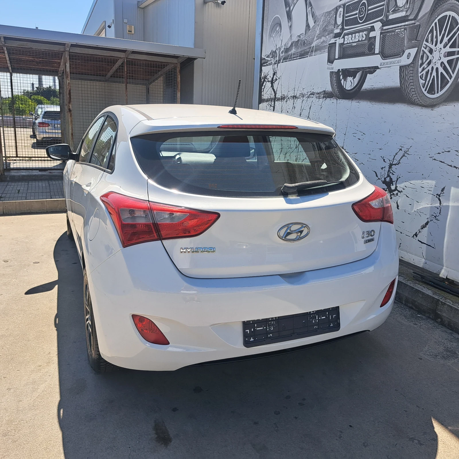 Hyundai I30 1.6 CRDI, снимка 4 - Автомобили и джипове - 55526274