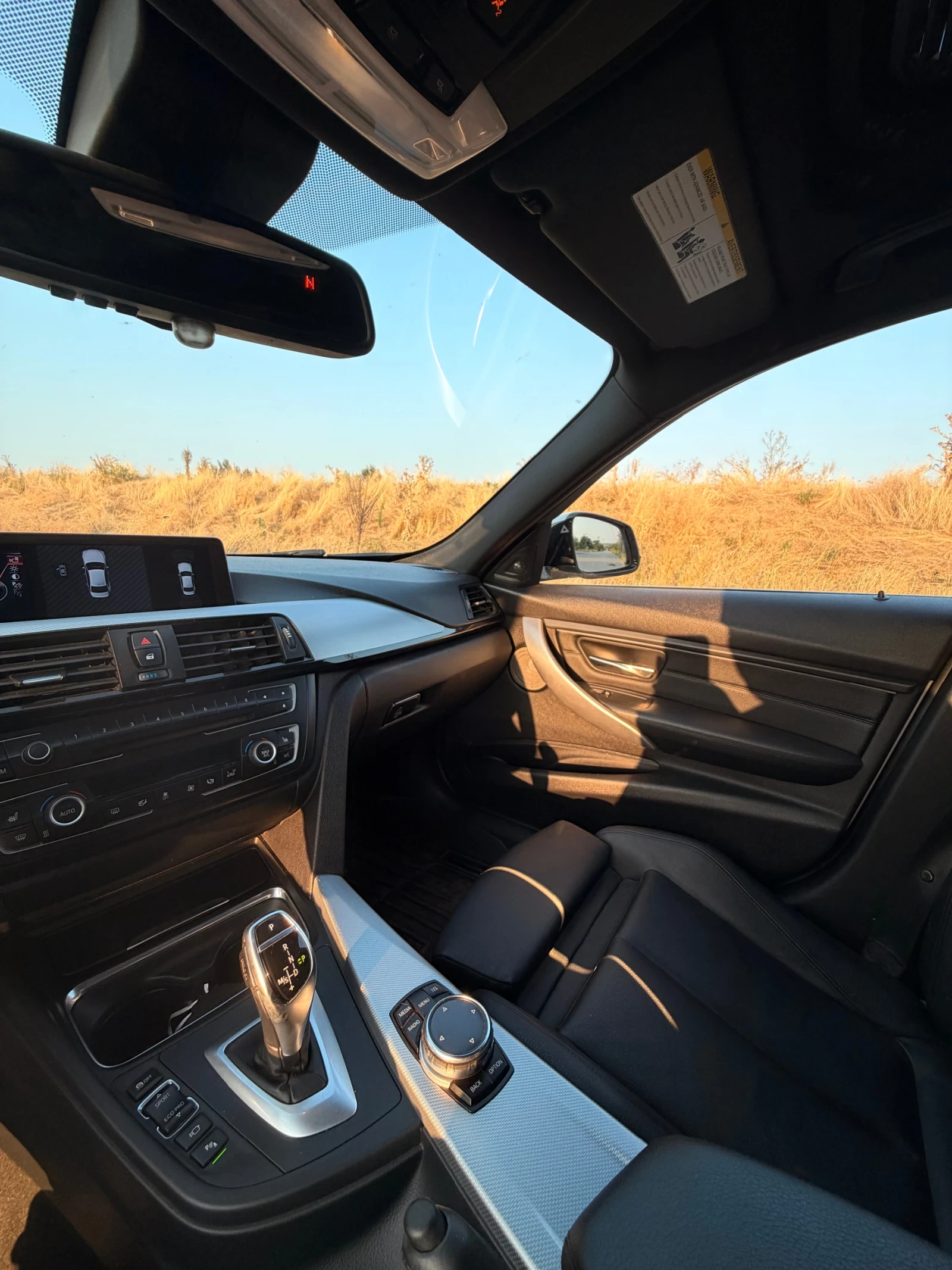 BMW 335 i xDrive * M-Package * 360 * Harmon Kardon * , снимка 13 - Автомобили и джипове - 55606296