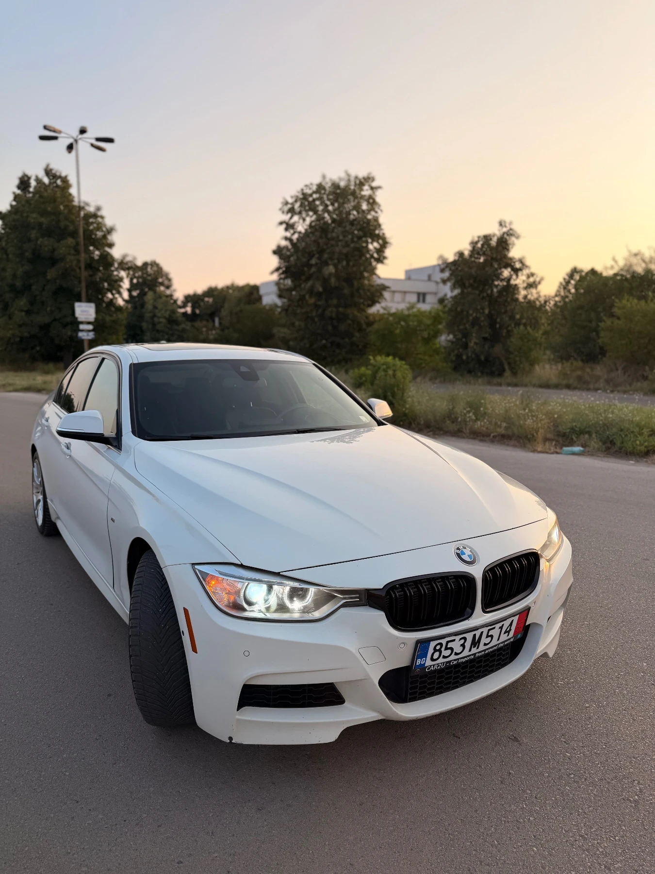 BMW 335 i xDrive * M-Package * 360 * Harmon Kardon * , снимка 5 - Автомобили и джипове - 55606296