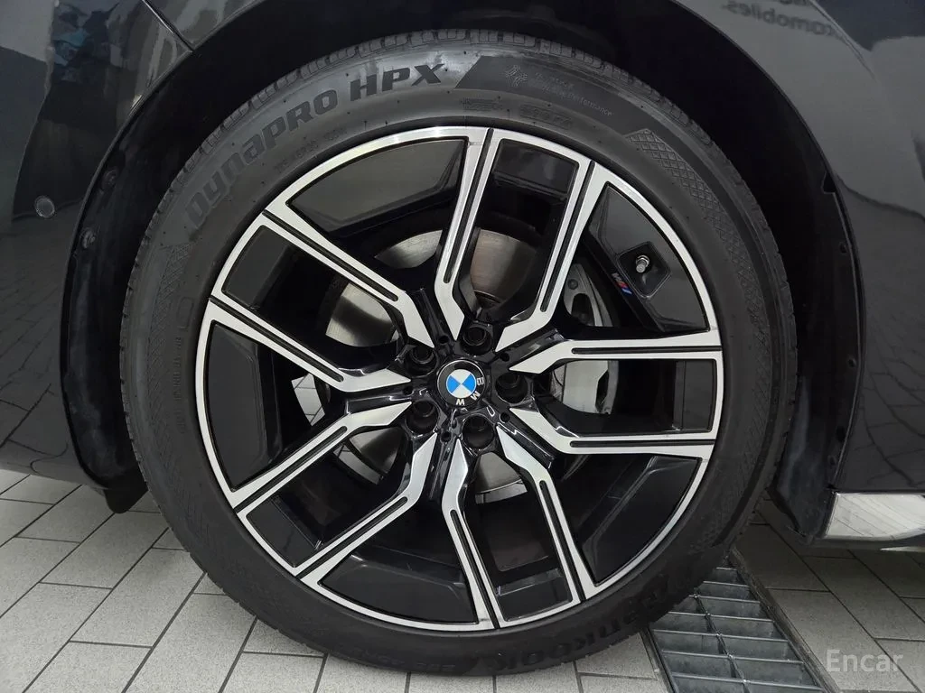 BMW 740 xDrive M Sport* FULL* ОТ ПРЕДСТАВИТЕЛСТВО НА BMW, снимка 14 - Автомобили и джипове - 55655937