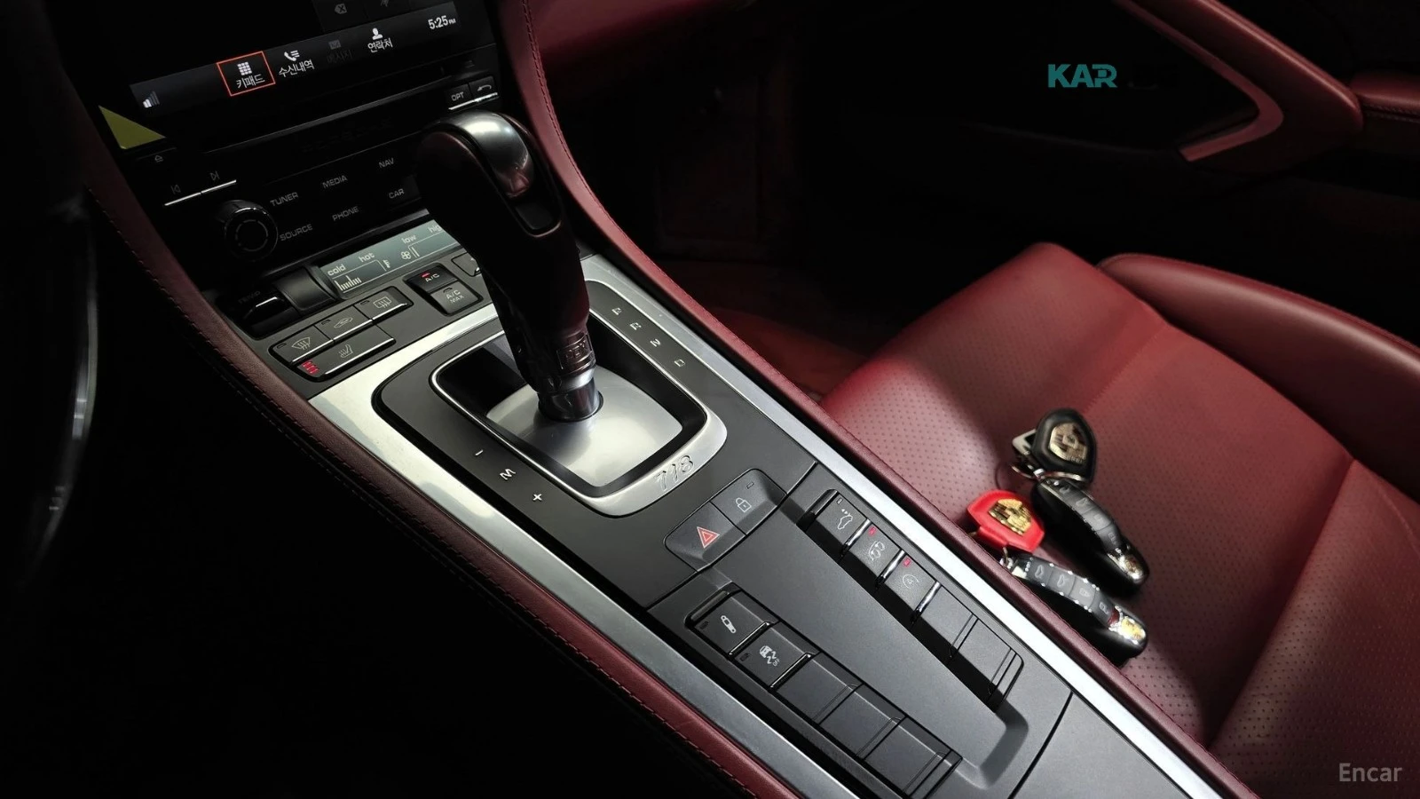 Porsche Cayman GTS* 4.0* PDK* ПОДГРЕВ* КАМЕРА* KEYLESS* , снимка 11 - Автомобили и джипове - 55740937