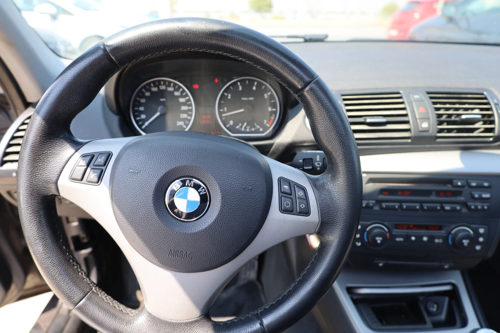 BMW 116, снимка 7 - Автомобили и джипове - 55786811