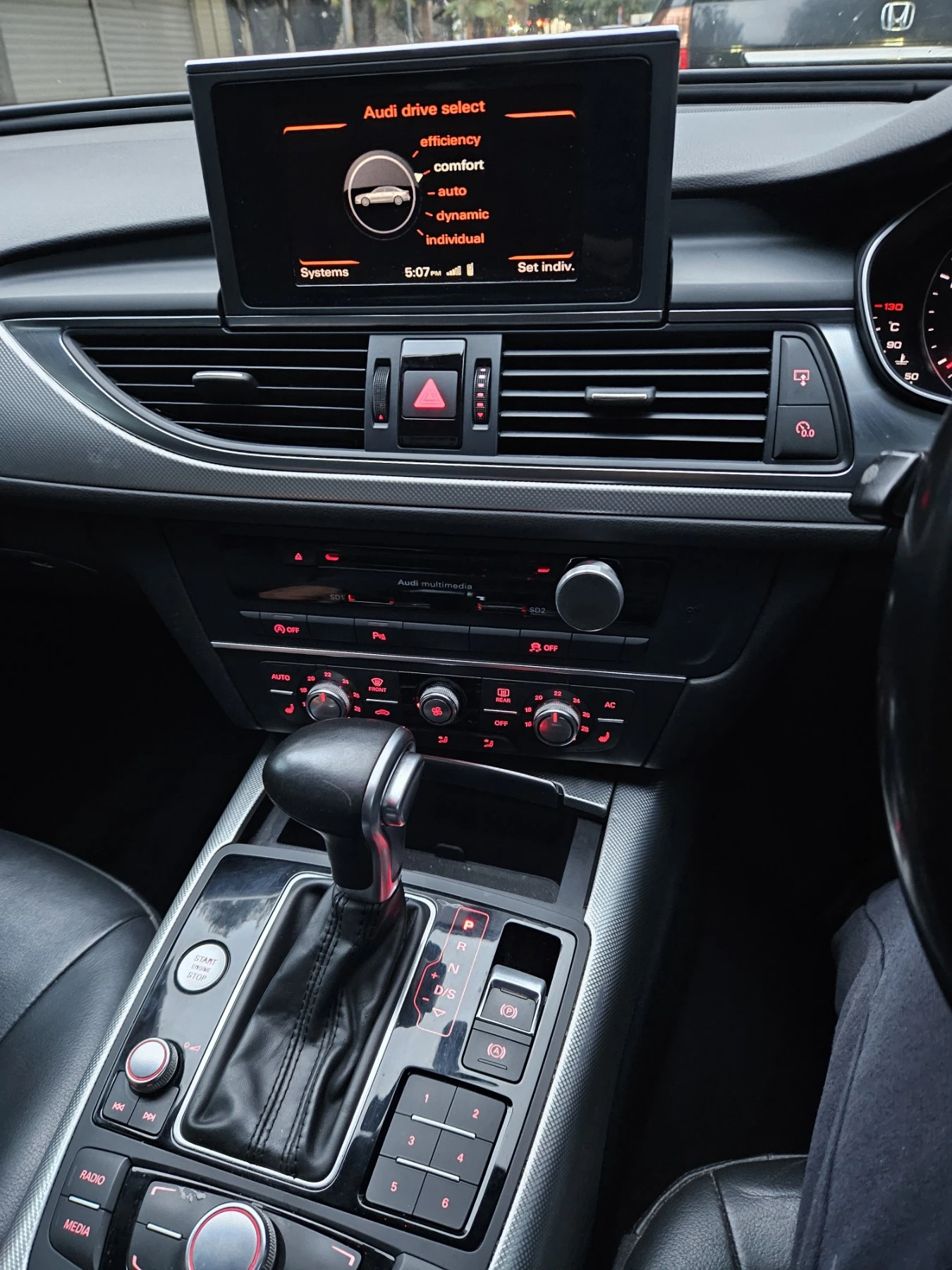 Audi A6 2.0TDI LED Auto, снимка 6 - Автомобили и джипове - 56662643