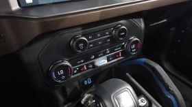 Ford Bronco 2.7* 360* KEYLESS* ПОДГРЕВ ВОЛАН* КРАЙНА ЦЕНА, снимка 17