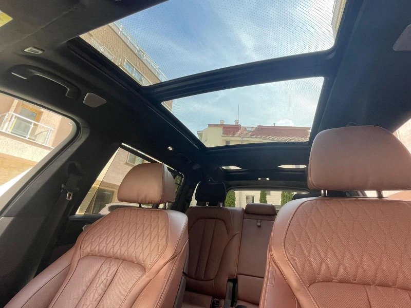 BMW X7 M50D/xDrive/Laser/Pano/6+ 1/Full, снимка 9 - Автомобили и джипове - 50836658