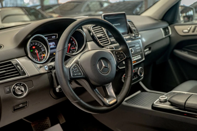 Mercedes-Benz GLE 350 d/4Matic/SUV/Подгрев/Камера 360/Dynamic/9G Tronic, снимка 7 - Автомобили и джипове - 51897372