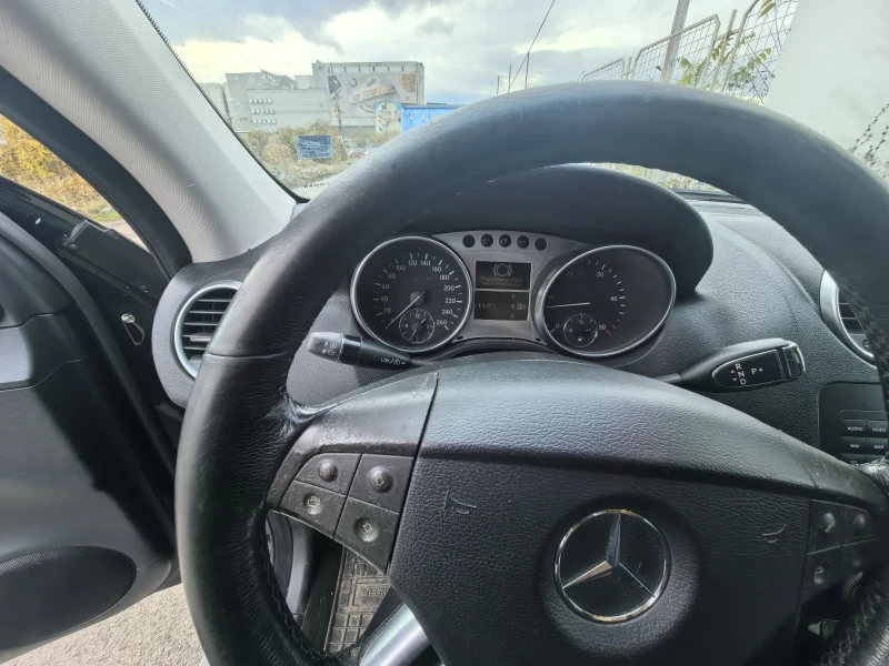 Mercedes-Benz ML 320, снимка 12 - Автомобили и джипове - 52552662
