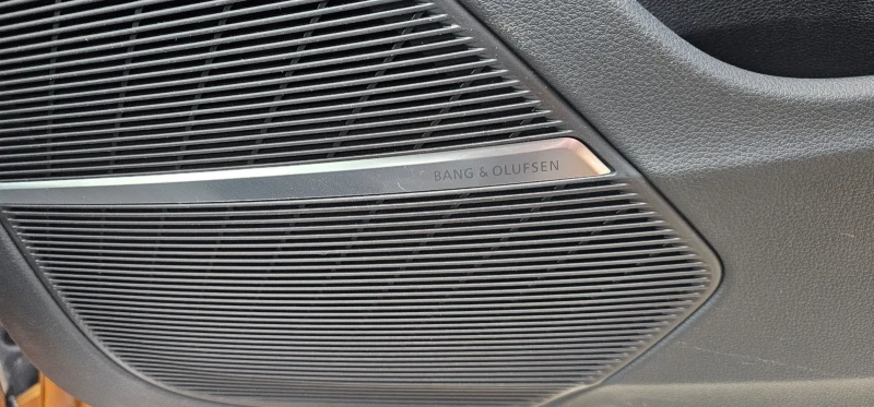 Audi Q8 78500km, снимка 8 - Автомобили и джипове - 53261497