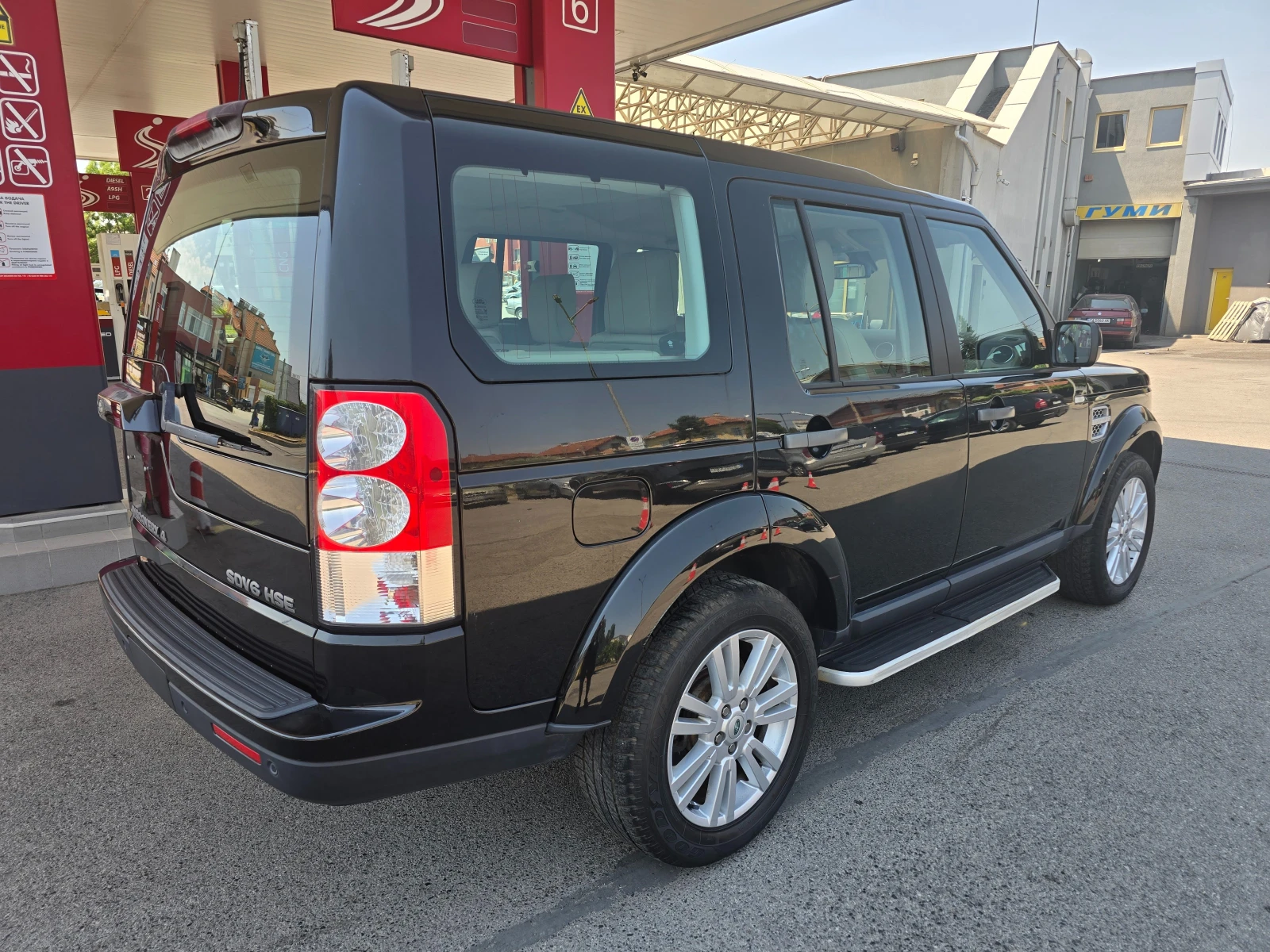Land Rover Discovery 3.0 SDV6 - изображение 9