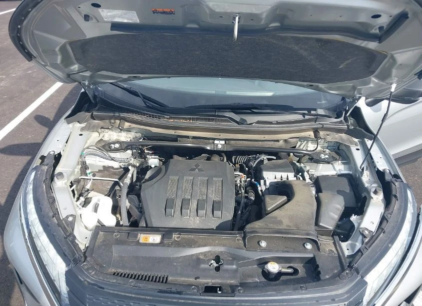 Mitsubishi Eclipse Cross  - изображение 10