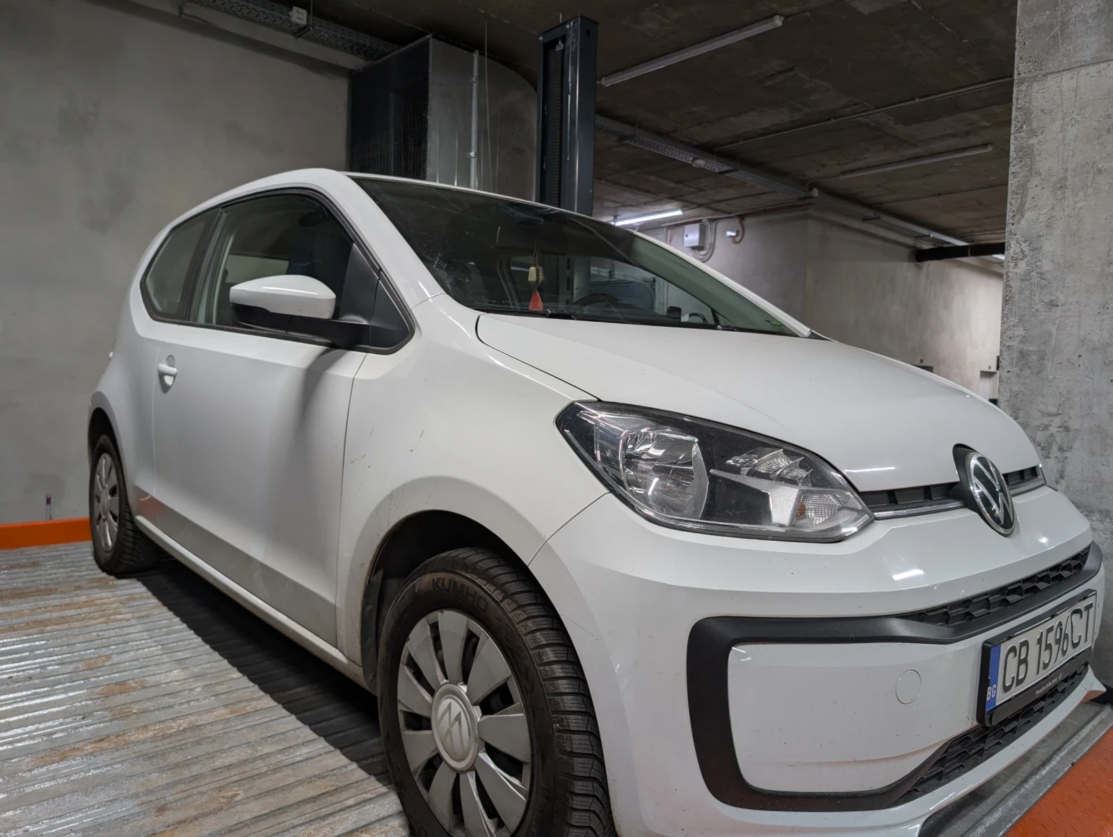 VW Up 1.0 eco fuel , снимка 6 - Автомобили и джипове - 54984037