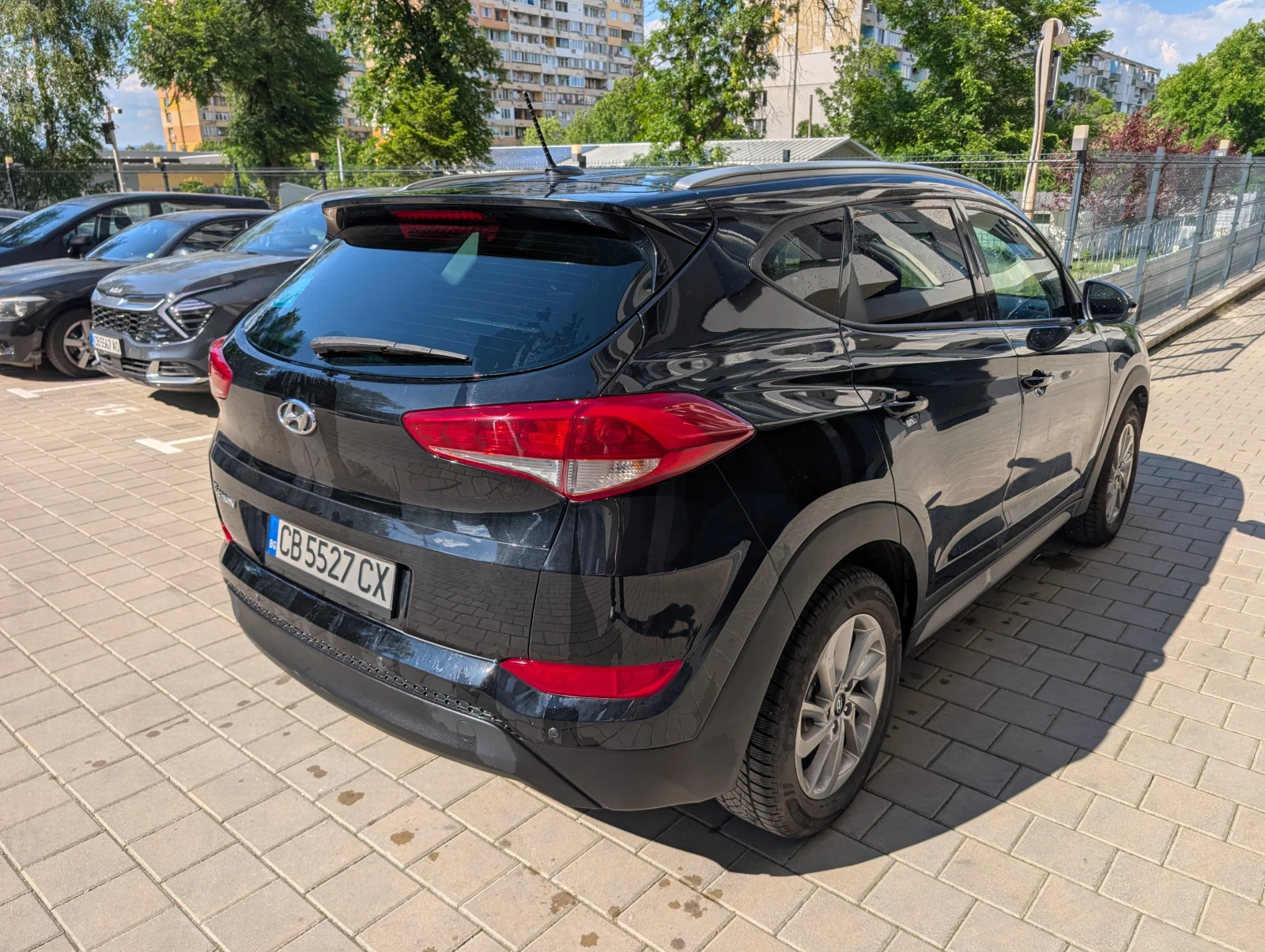 Hyundai Tucson, снимка 3 - Автомобили и джипове - 54735586