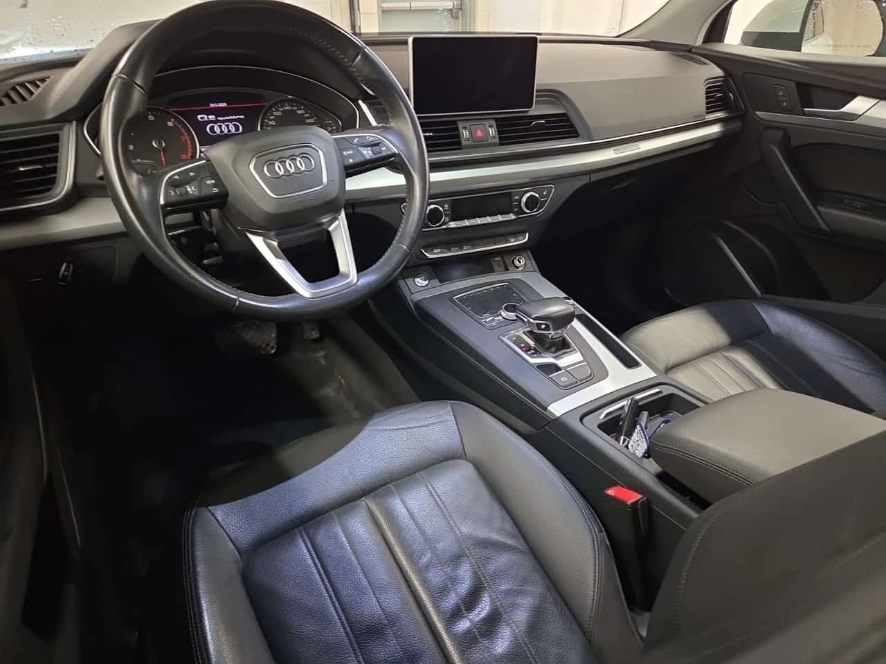Audi Q5 * CARFAX * АВТОКРЕДИТ БЕЗ ПЪРВОНАЧАЛНА ВНОСКА, снимка 12 - Автомобили и джипове - 54739593