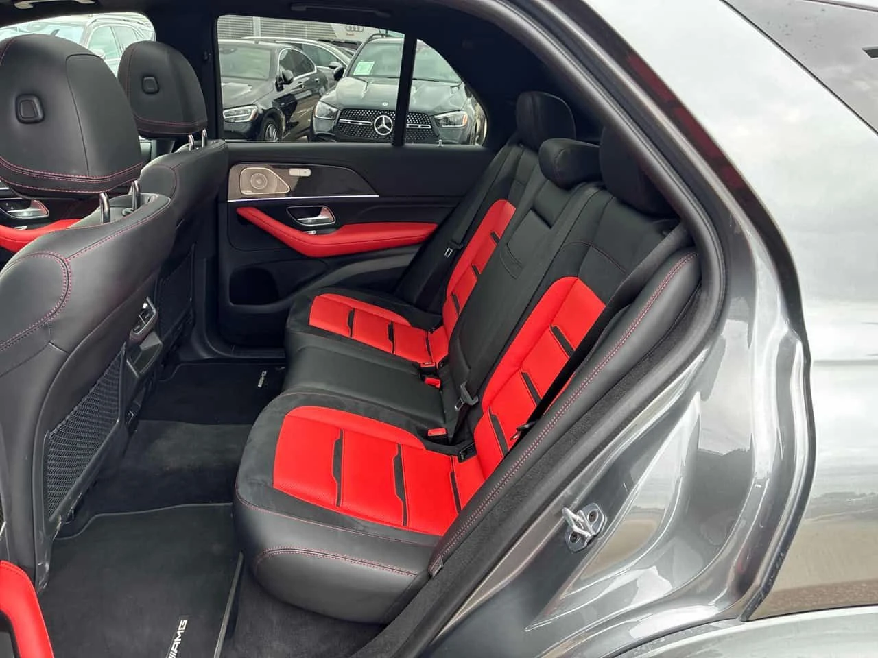 Mercedes-Benz GLE 53 4MATIC 360/DISTRONIC/HUD/BURMESTER, снимка 10 - Автомобили и джипове - 55085219