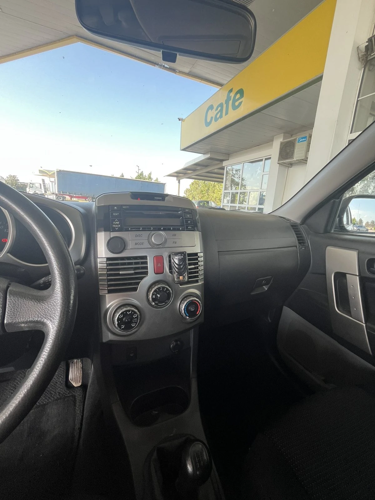 Daihatsu Terios, снимка 5 - Автомобили и джипове - 55338121