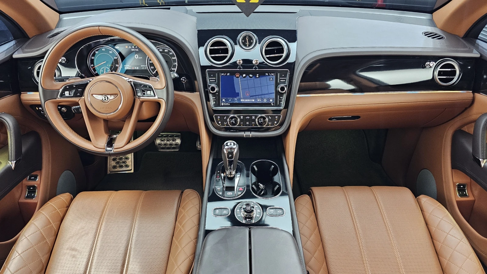 Bentley Bentayga W12* HUD* BLIND SPOT* 360* ОБДУХВАНЕ* КРАЙНА ЦЕНА, снимка 7 - Автомобили и джипове - 55593639