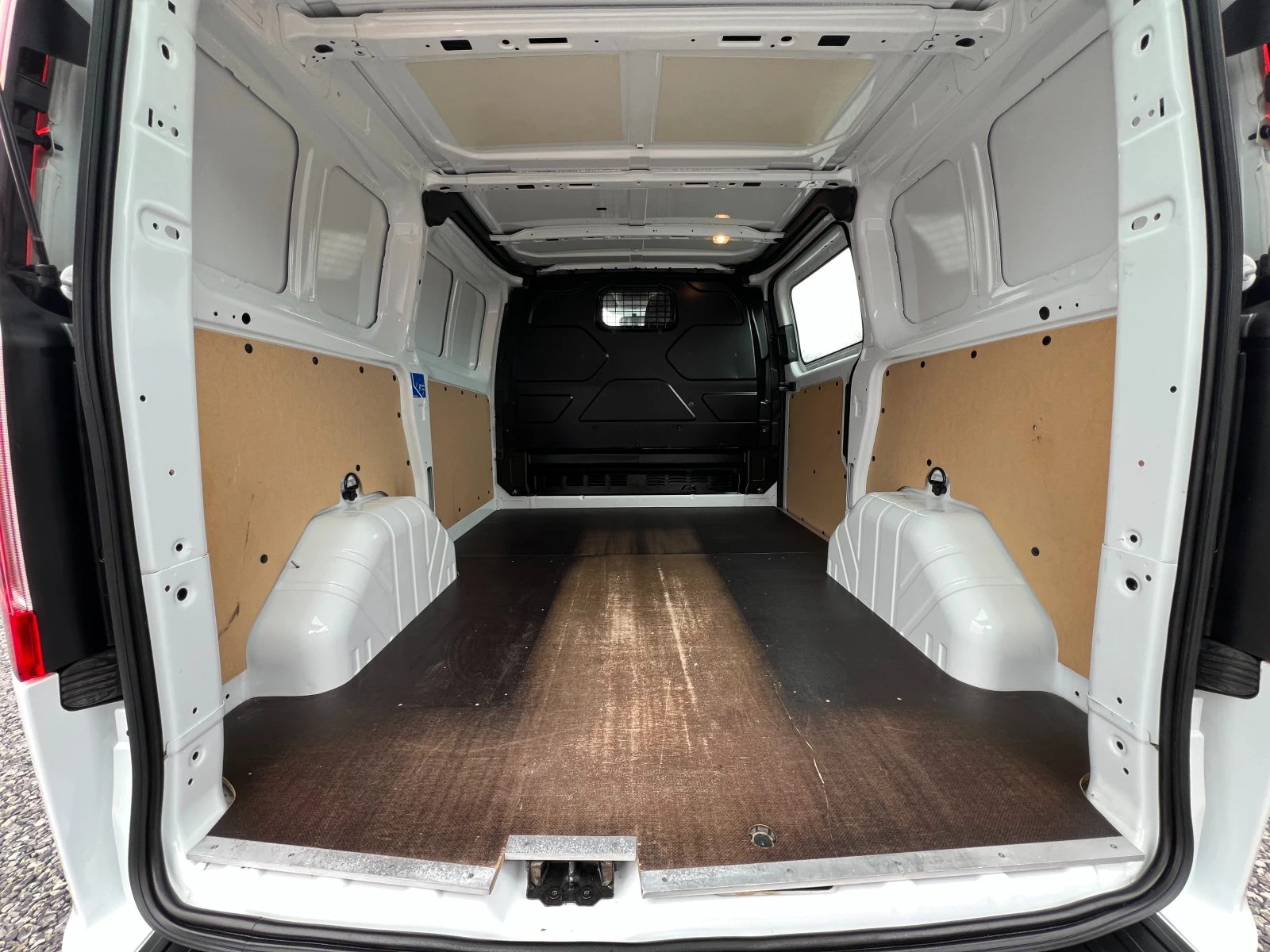 Ford Transit 2.0TDCi LED/PDC/ТОП СЪСТОЯНИЕ/Сервизна история/ - изображение 10