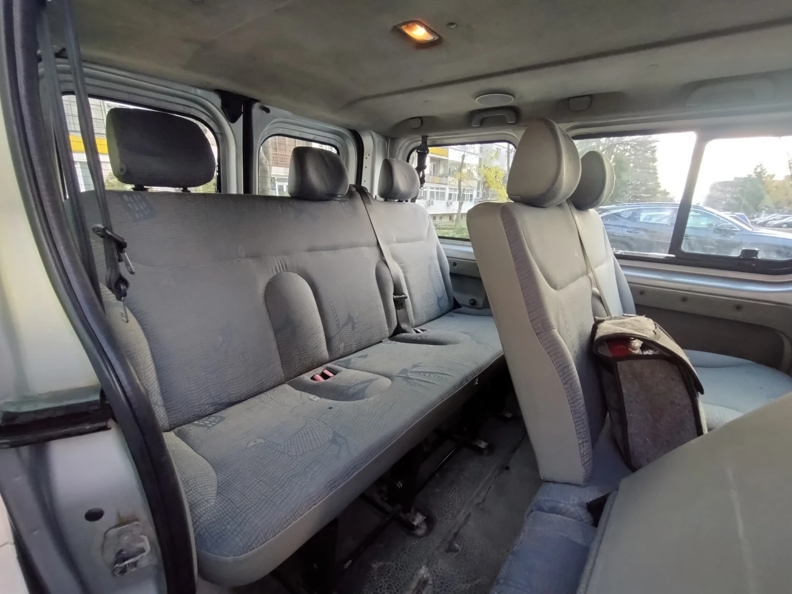 Renault Trafic, снимка 11 - Бусове и автобуси - 54138128