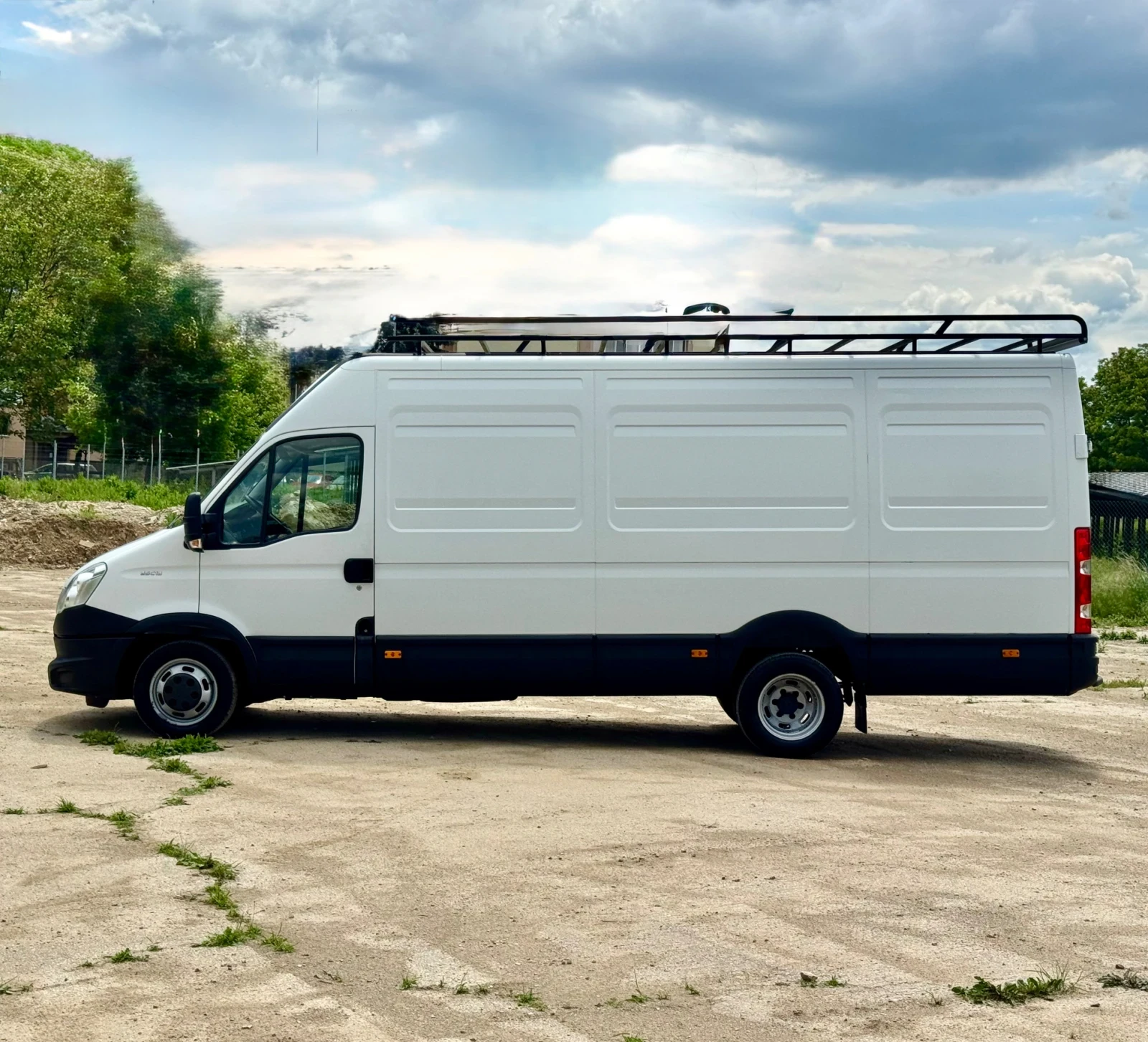 Iveco Daily 197хил.км* MAXI XXL 4.70м.* КЛИМА* СЕРВИЗНА ИСТОРИ, снимка 3 - Бусове и автобуси - 55256825