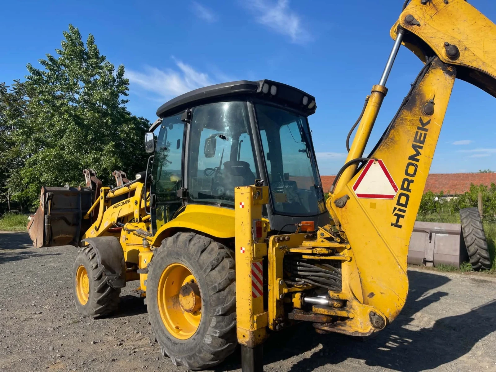 Багер Hidromek 102 B, снимка 3 - Индустриална техника - 54965229