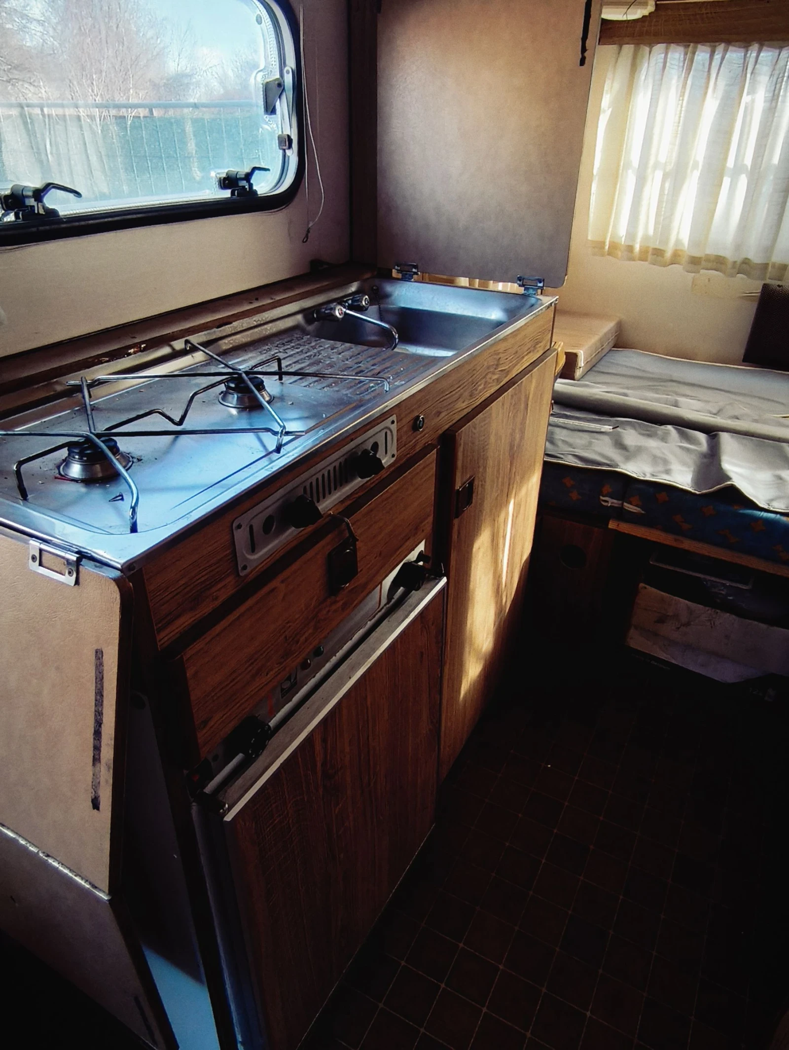 Кемпер Renault Trafik - изображение 4