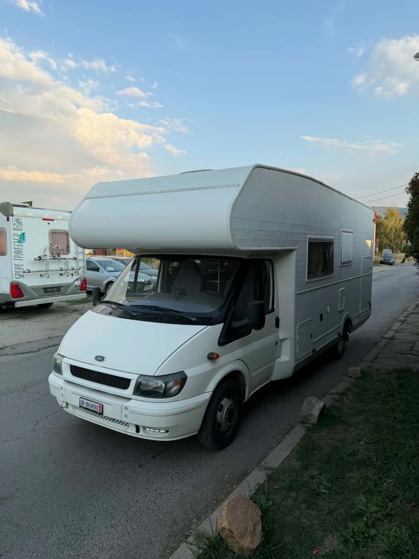 Кемпер Ford Swiss Challenger 2.4D, снимка 3 - Каравани и кемпери - 55726827