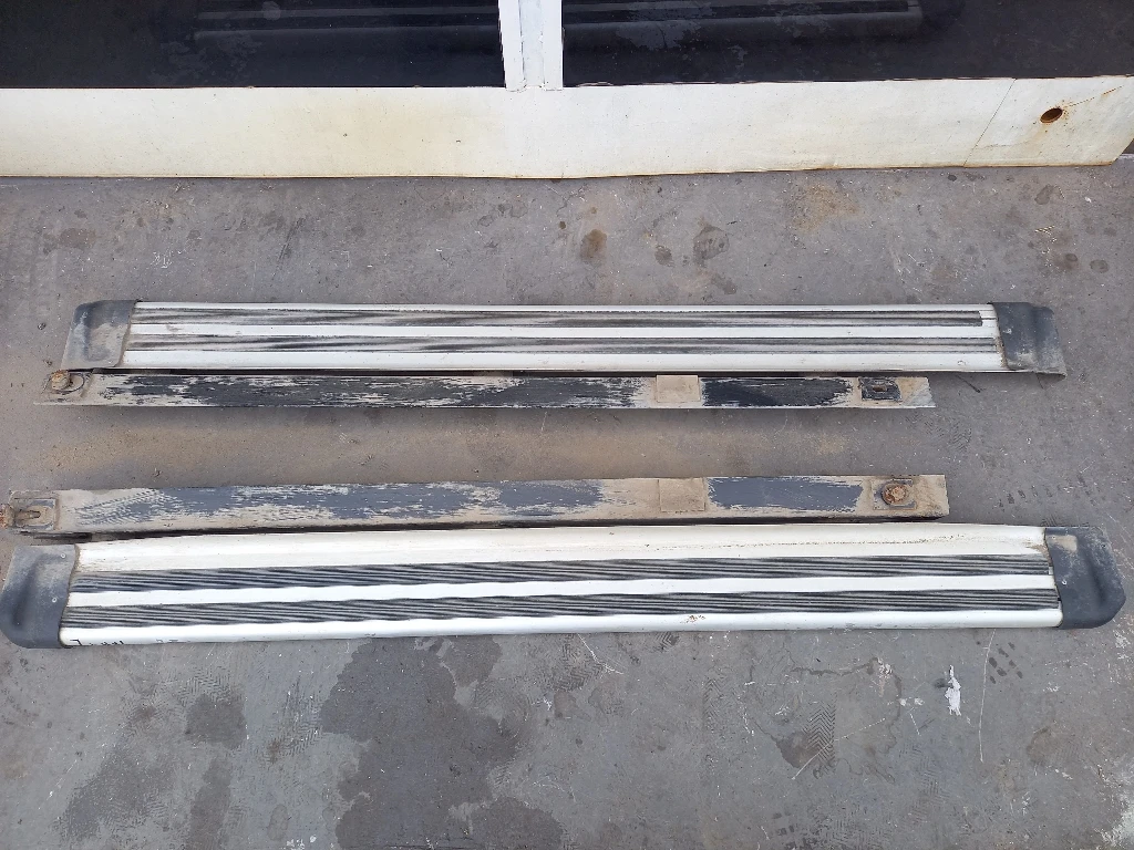   4 () | Mobile.bg   1