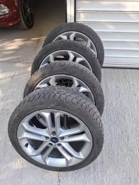 Гуми с джанти Bridgestone 235/45R19, снимка 1