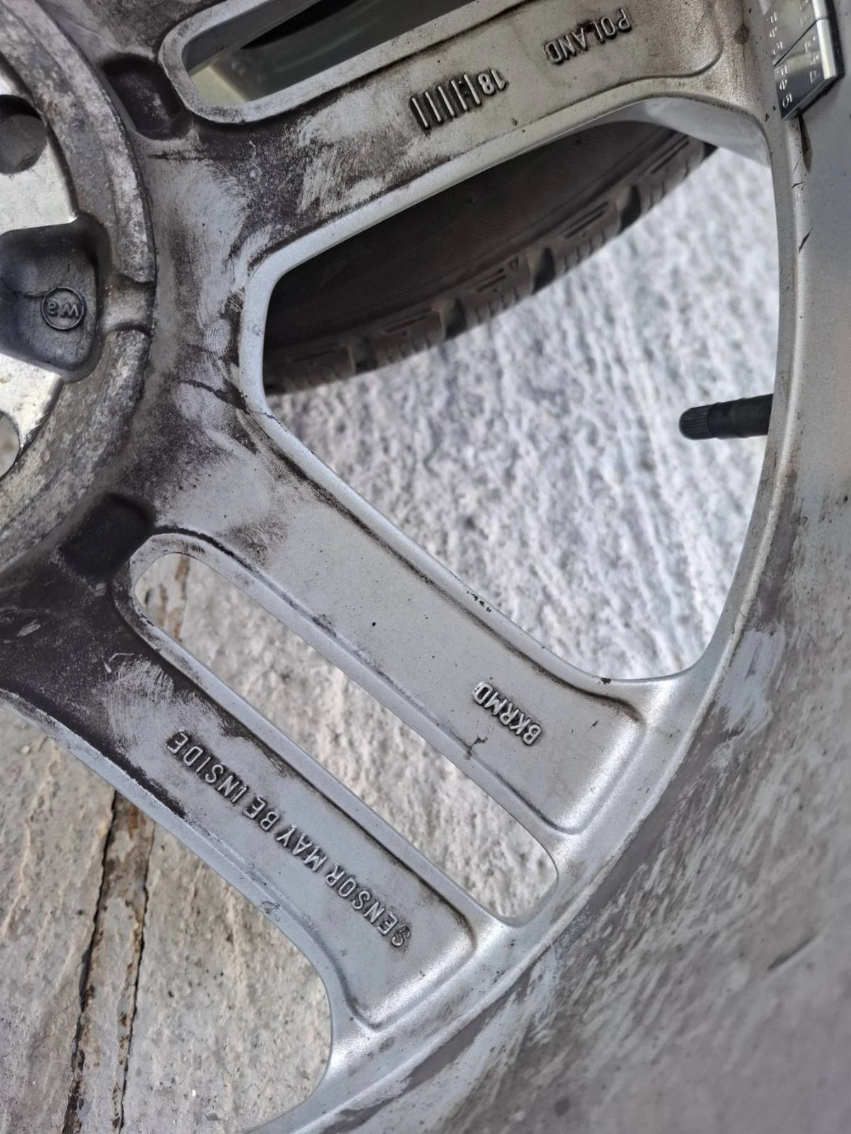 Гуми с джанти Bridgestone 235/45R19, снимка 6 - Гуми и джанти - 55899275