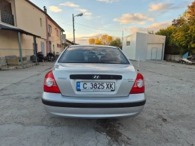 Hyundai Elantra, снимка 4