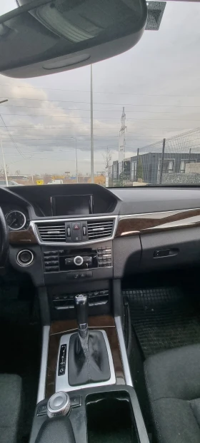 Обява за продажба на Mercedes-Benz E 250 ~14 500 лв. - изображение 3